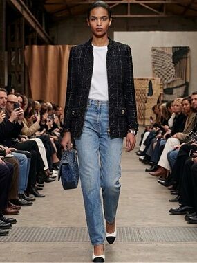 CHANEL Classic Couture Tweed Slim Zip Jacket - French 36